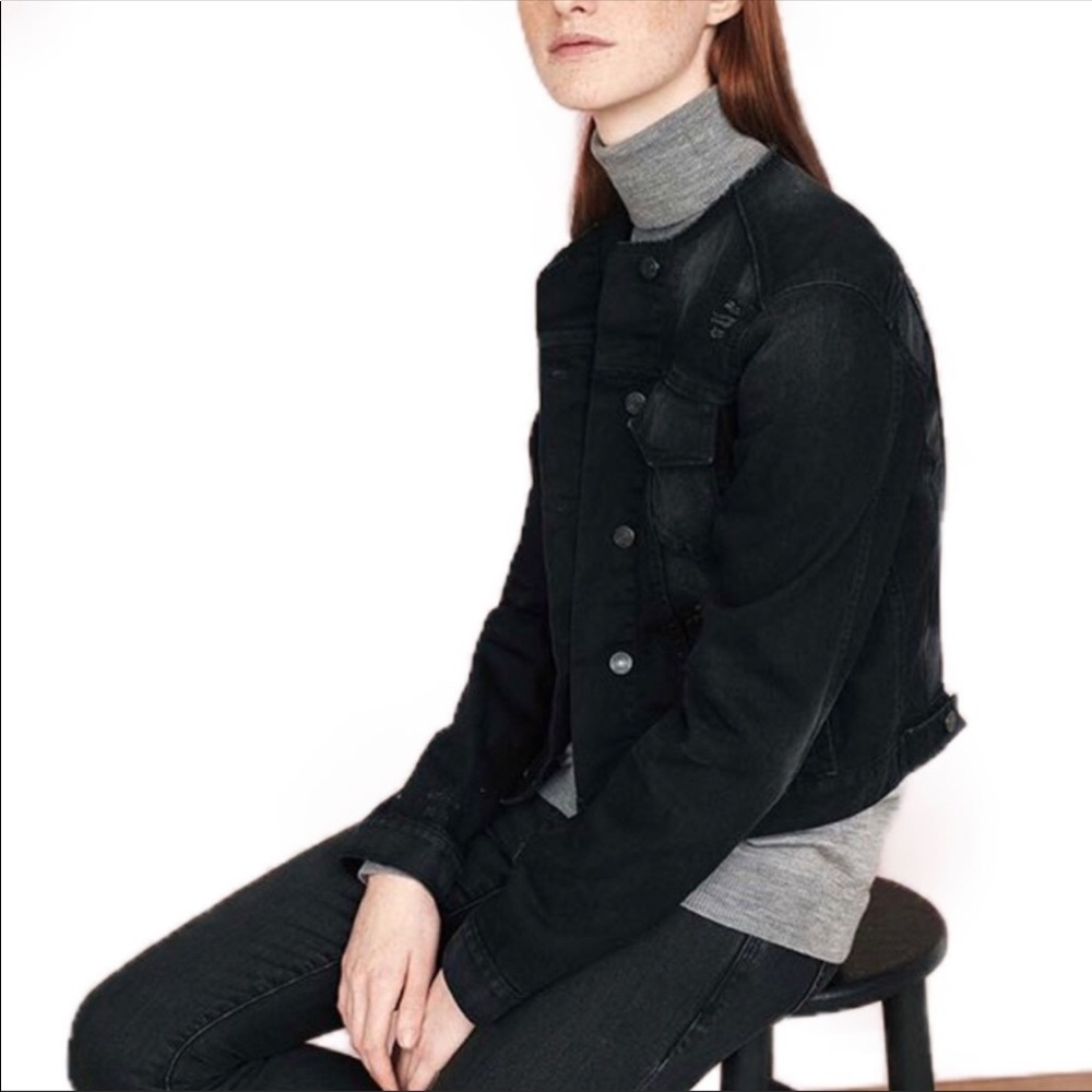 Gap - Cropped Button Down Denim Jacket - Small